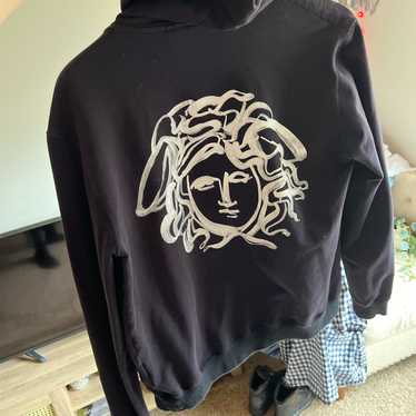 ヴェルサーチ☆メドゥーサロゴ フーディBlack VERSACE ヴェルサーチ パーカー メデューサ ロゴ メンズ