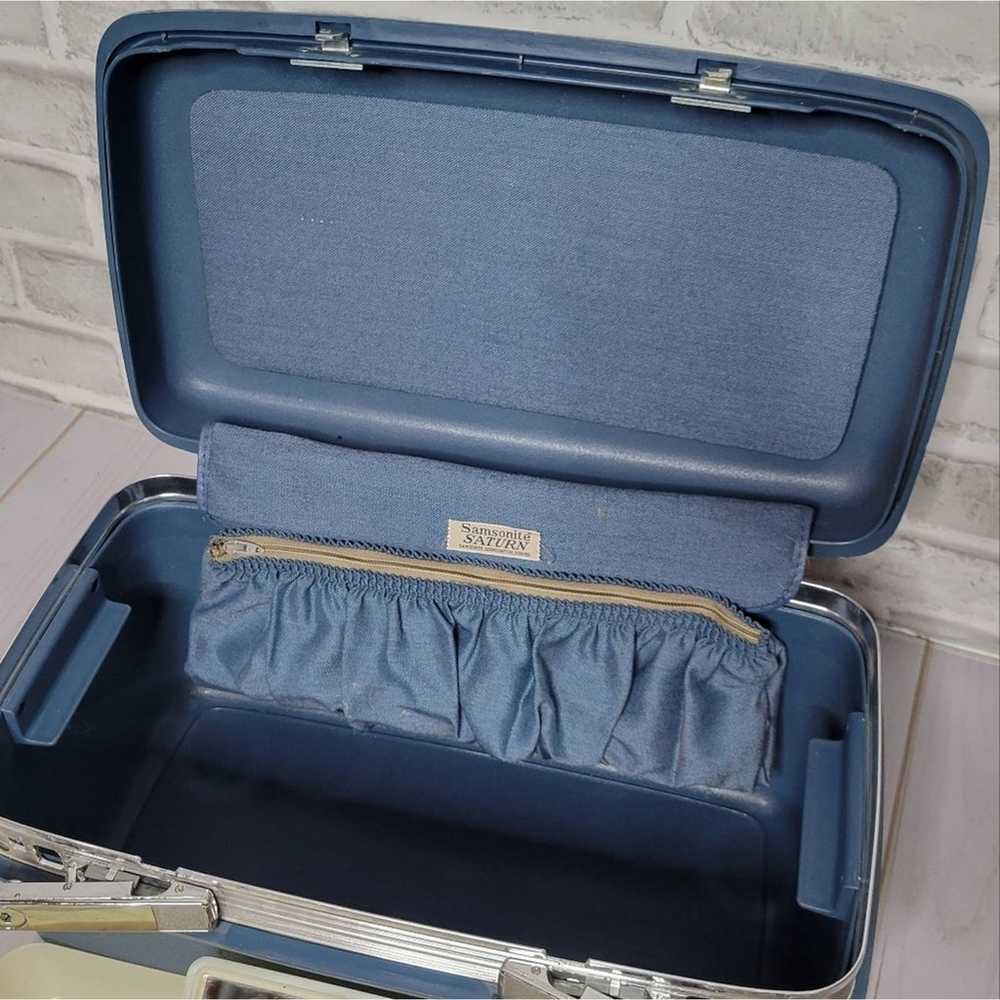 Vintage Samsonite Blue Train Case with Tray, Mirr… - image 2