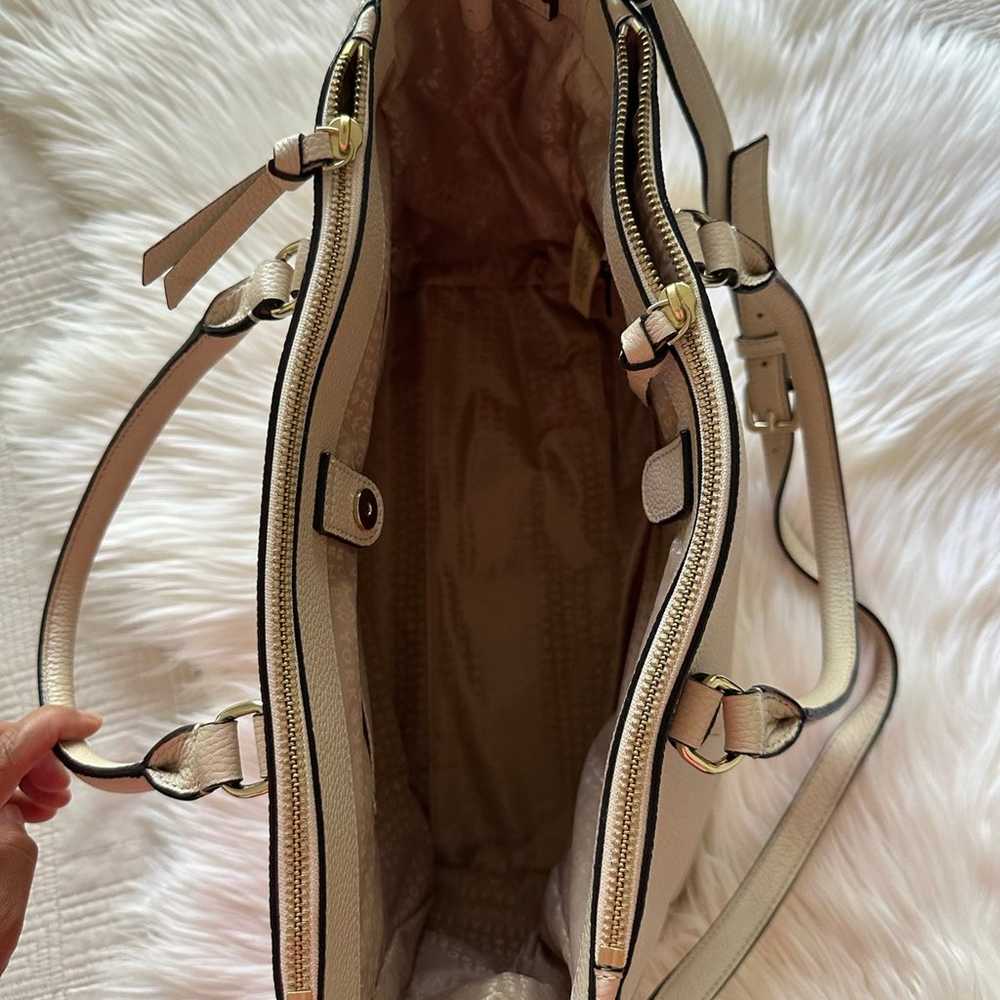 Kate Spade soft leather crossbody/ bag - image 2