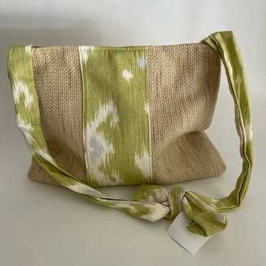 bag with adjustable strap - image 1
