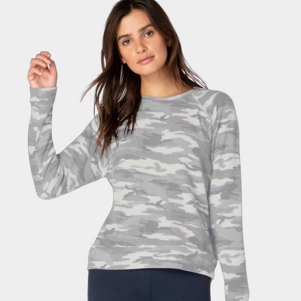 Beyond Yoga Beyond Yoga Camo Hacci Raglan Sleeve … - image 1