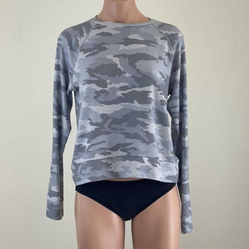 Beyond Yoga Beyond Yoga Camo Hacci Raglan Sleeve … - image 3