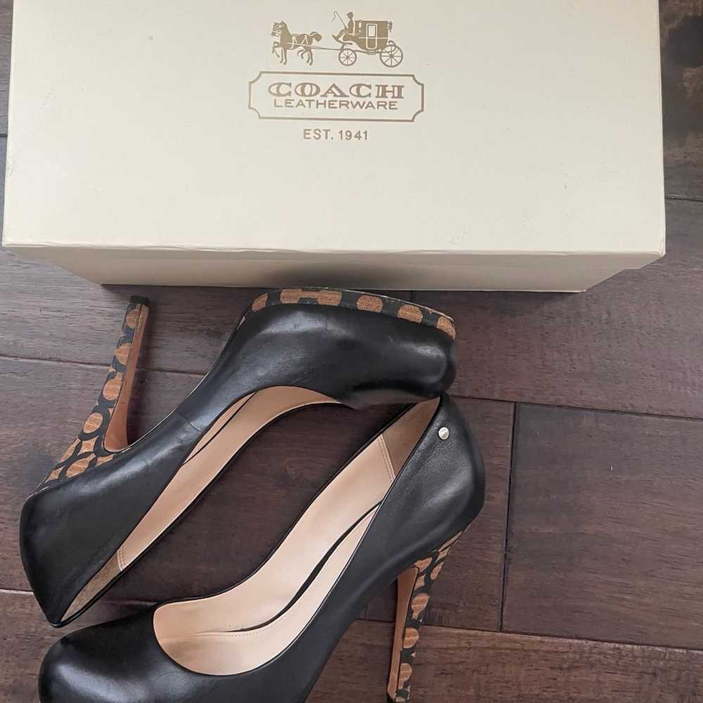 heels size 7 coach leather - image 2