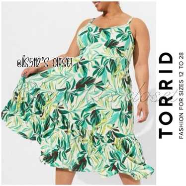 Torrid Green Painted Tropical Leaf Super Soft Tier