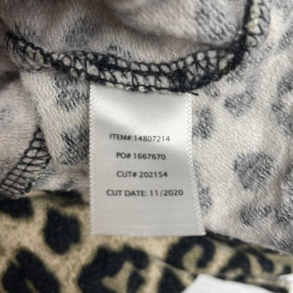 Torrid Ultra Soft Fleece Leopard Sleeveless Elast… - image 8