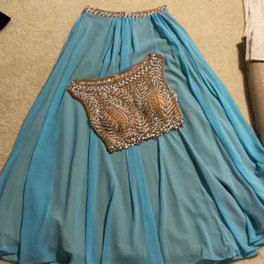 Blue 2 piece prom dress