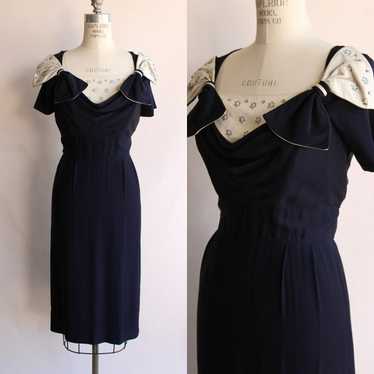 Vintage 1950s Dress / Navy Blue Rayon Dress With … - image 1