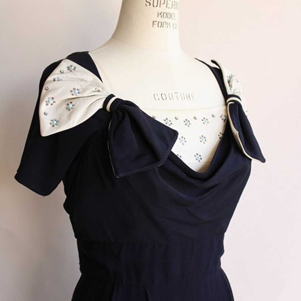 Vintage 1950s Dress / Navy Blue Rayon Dress With … - image 7