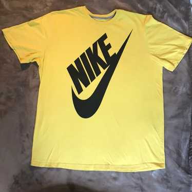 Nike Swish T-Shirt Yellow 3XL