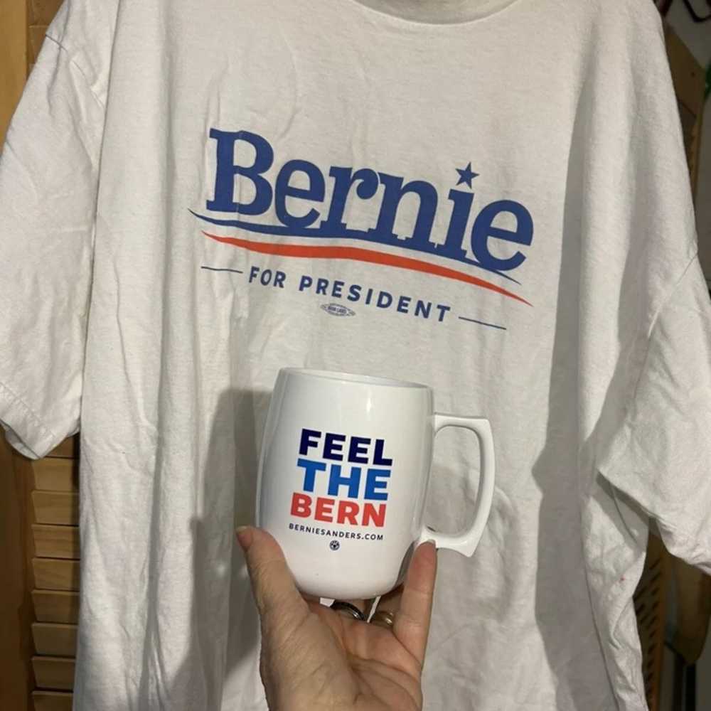 VTG 2016 Bernie For President Tshirt & Mug Lot. P… - image 2