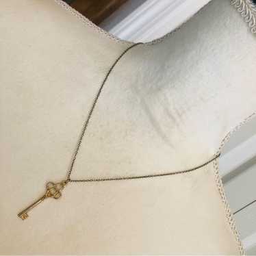 Jewelry Icing gold plated skeleton key pendant on… - image 1