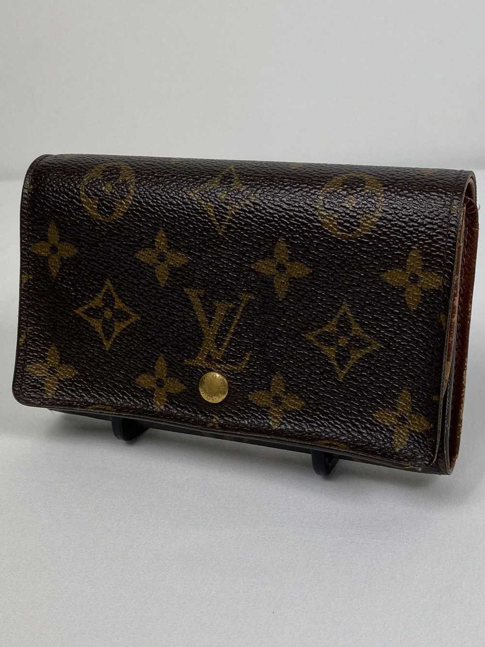 Louis Vuitton Monogram Zippy Wallet - image 1