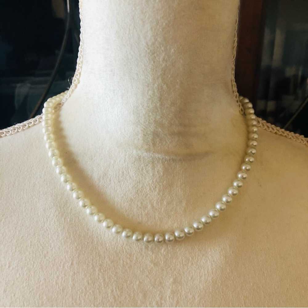 Vintage Vintage elegant classy cream glass pearl … - image 2