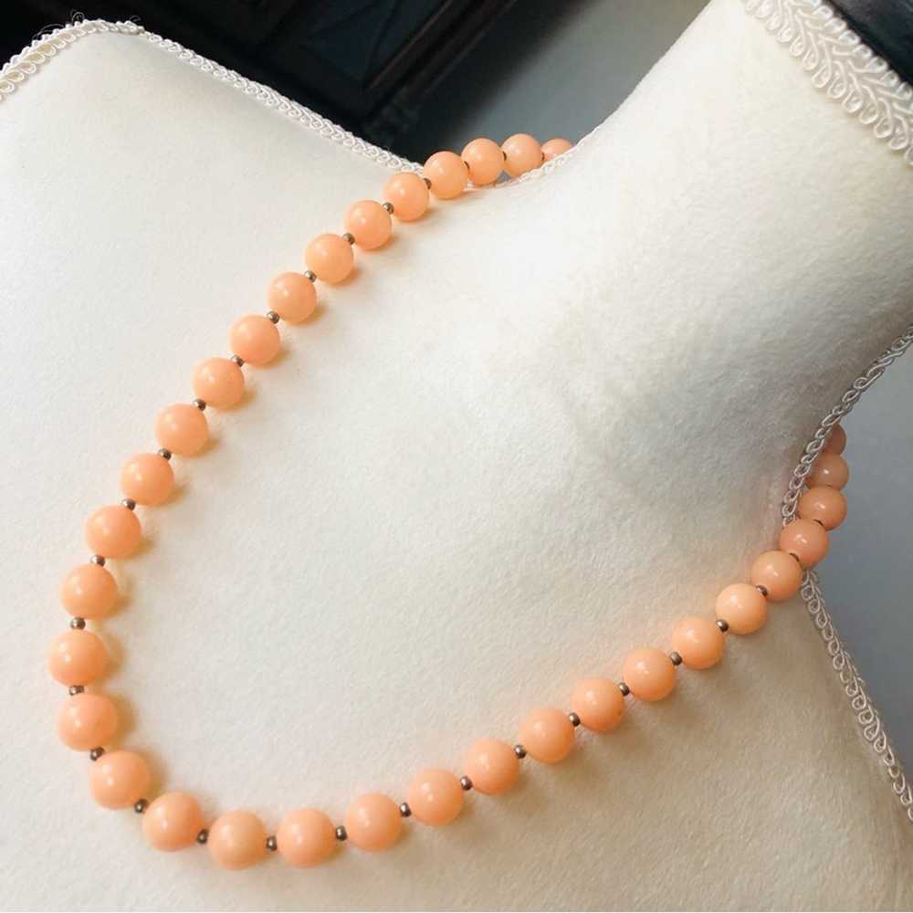 Vintage Vintage 60s-70s light peach beaded neckla… - image 1