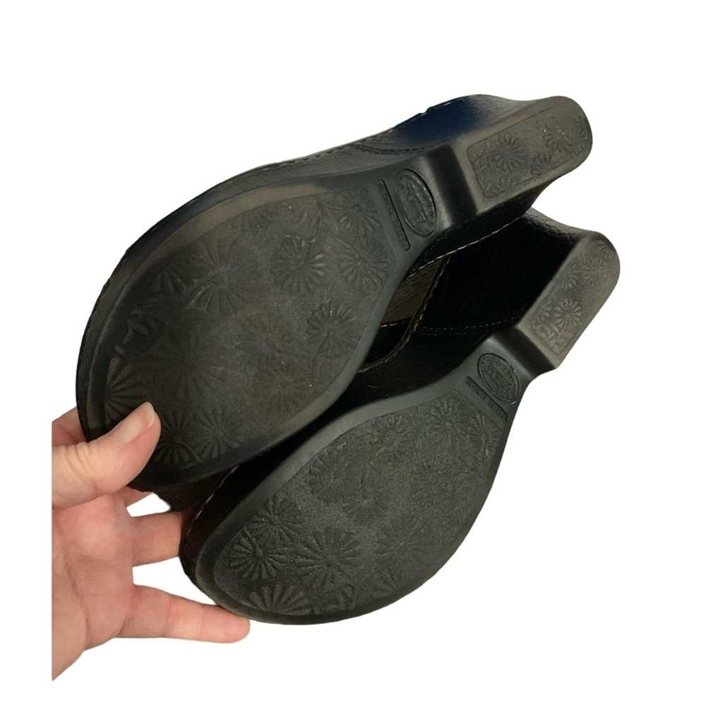 Born BORN Handcrafted Leather Sandal Size 7 Black… - image 11