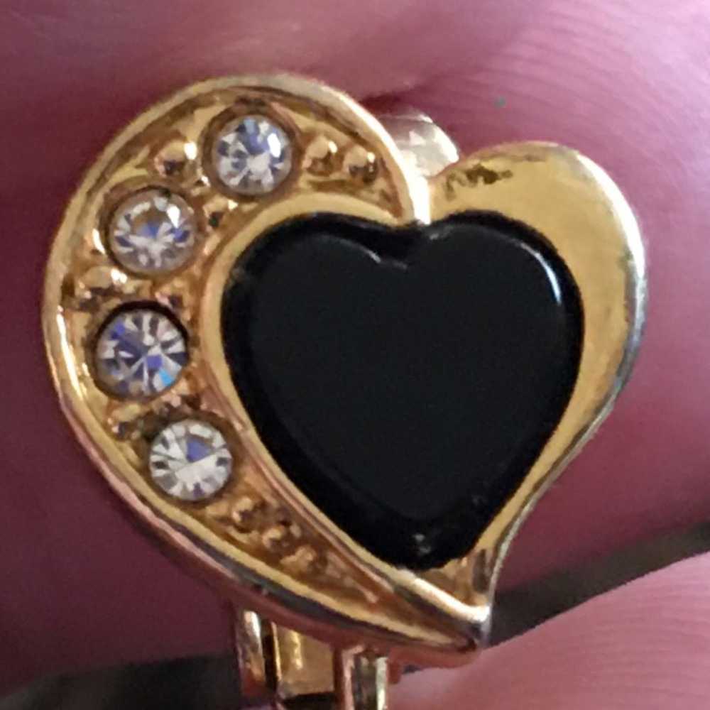 Vintage Vintage Avon black onyx stone heart clip … - image 2