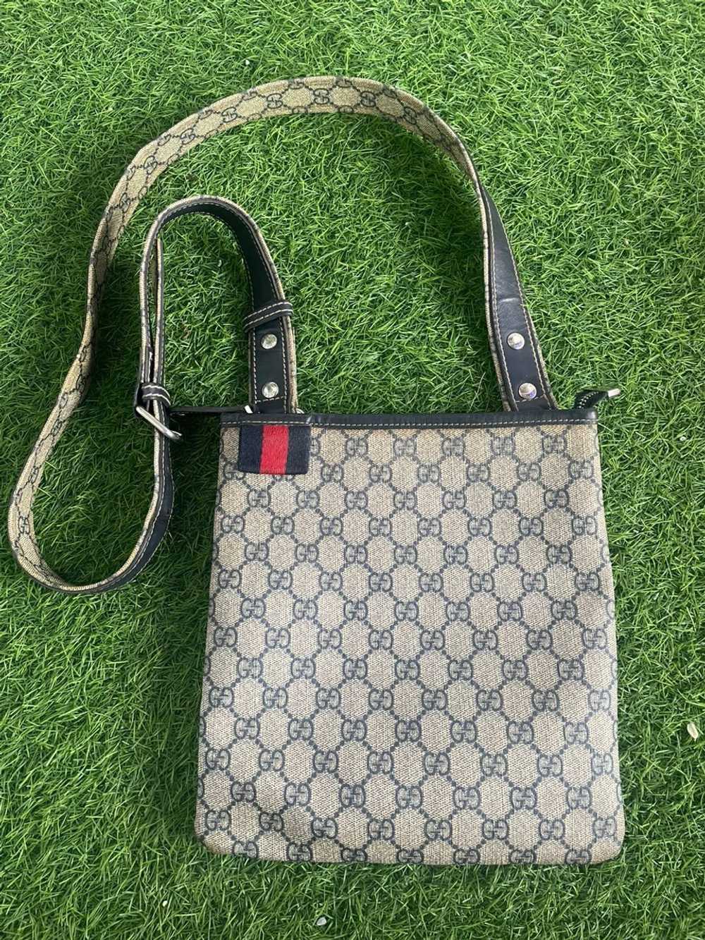 Gucci Authentic Gucci Navy Blue GG Plus Shelly Cr… - image 2