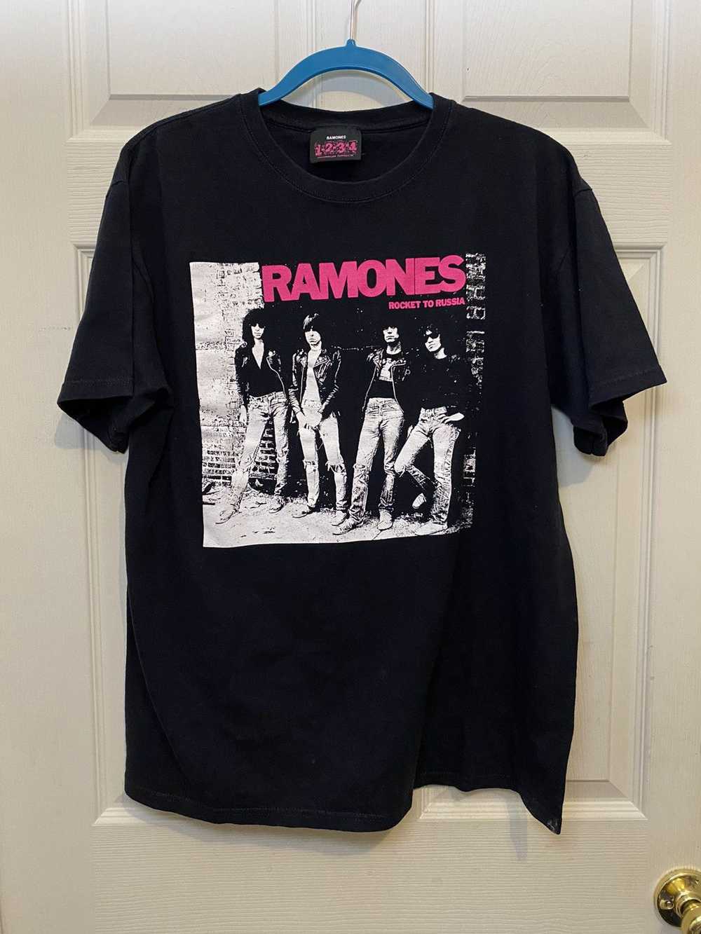 Band Tees × Vintage Ramones Rocket To Russia T-Sh… - image 1