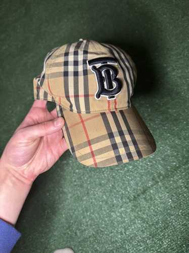 Burberry Burberry TB logo hat