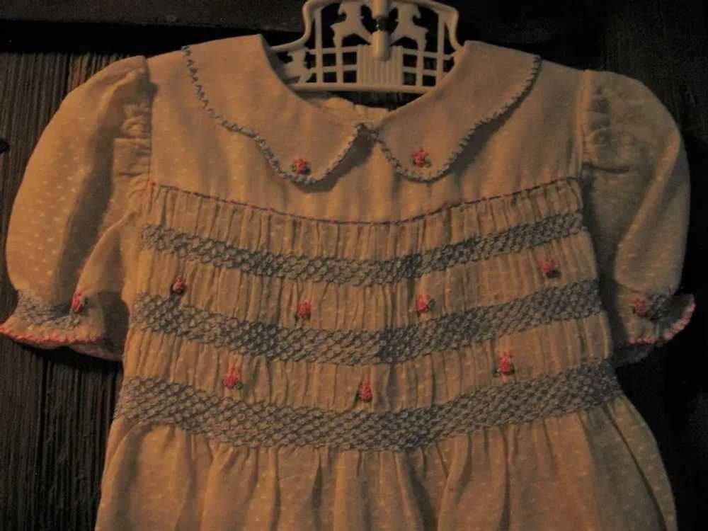 Adorable Dotted Swiss and Smocked Little Girl's D… - image 2