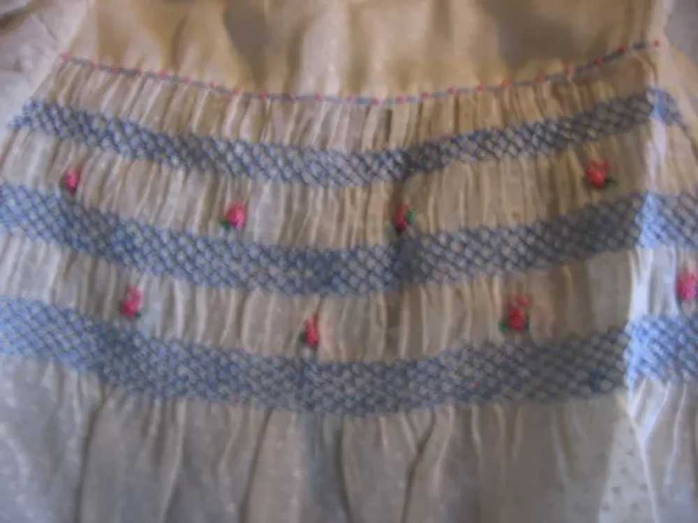 Adorable Dotted Swiss and Smocked Little Girl's D… - image 3