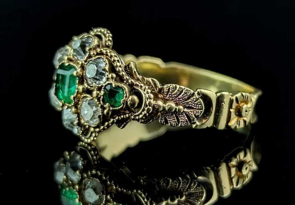 Antique Emerald and Diamond floral cluster ring, … - image 4