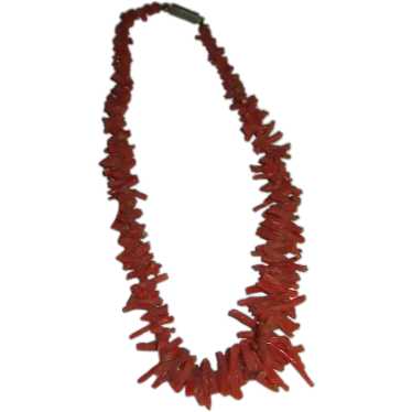 Vintage Graduated Branch Coral Necklace