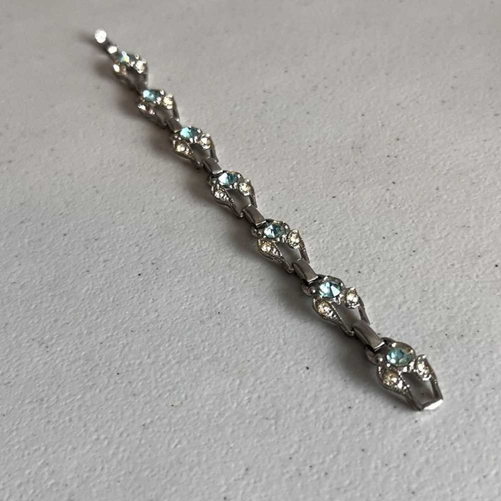 Vintage Unmarked Silver Tone and Aqua Rhinestone … - image 5