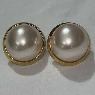 Vintage RICHELIEU Large Faux Pearl Button Earrings