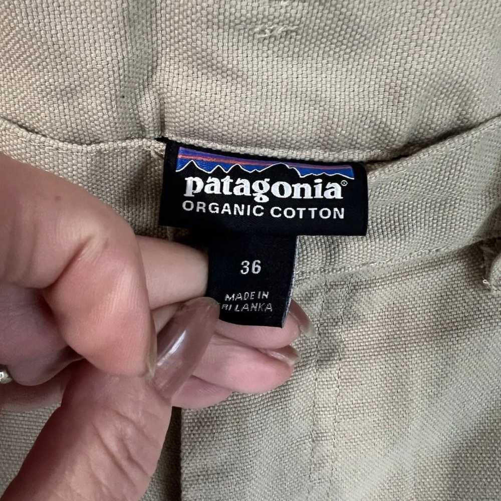 Vintage Patagonia Stand Up Shorts Size 36 Khaki O… - image 3