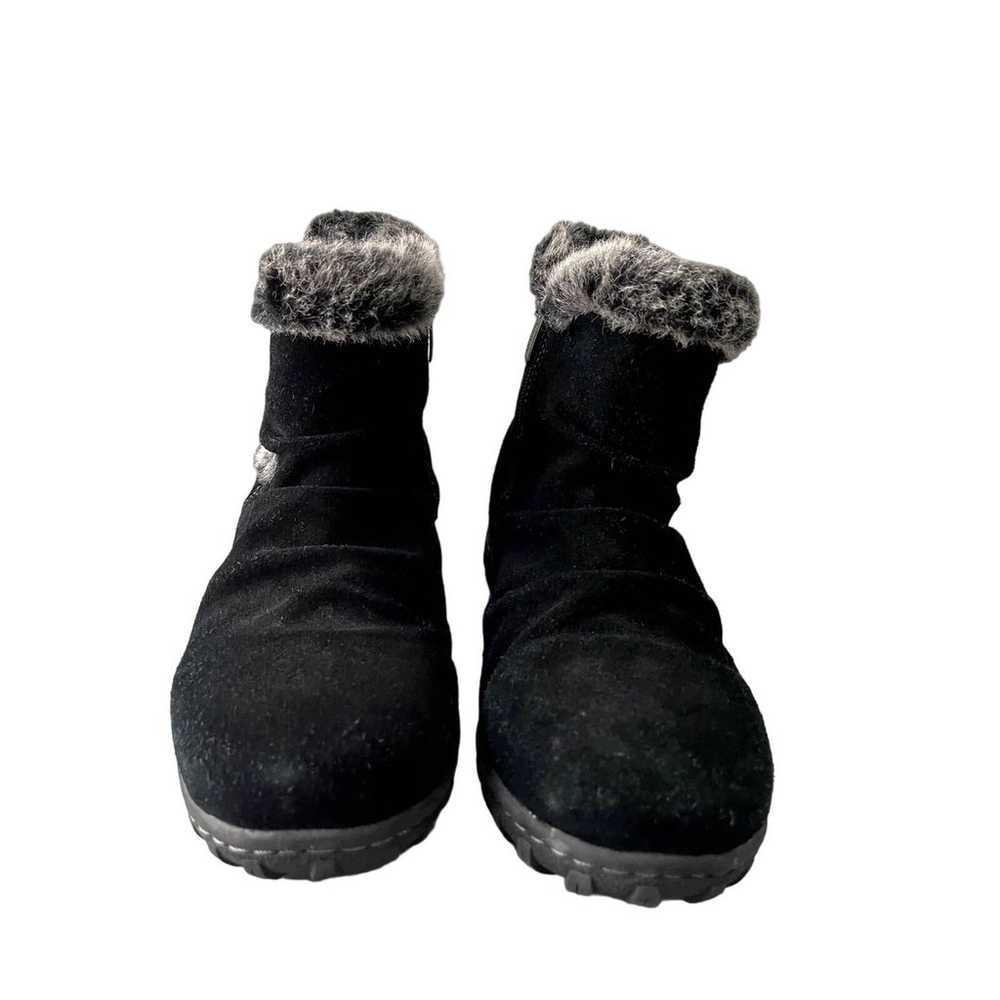 Khombu Black and Gray Suede Lug Soul Boots with F… - image 1