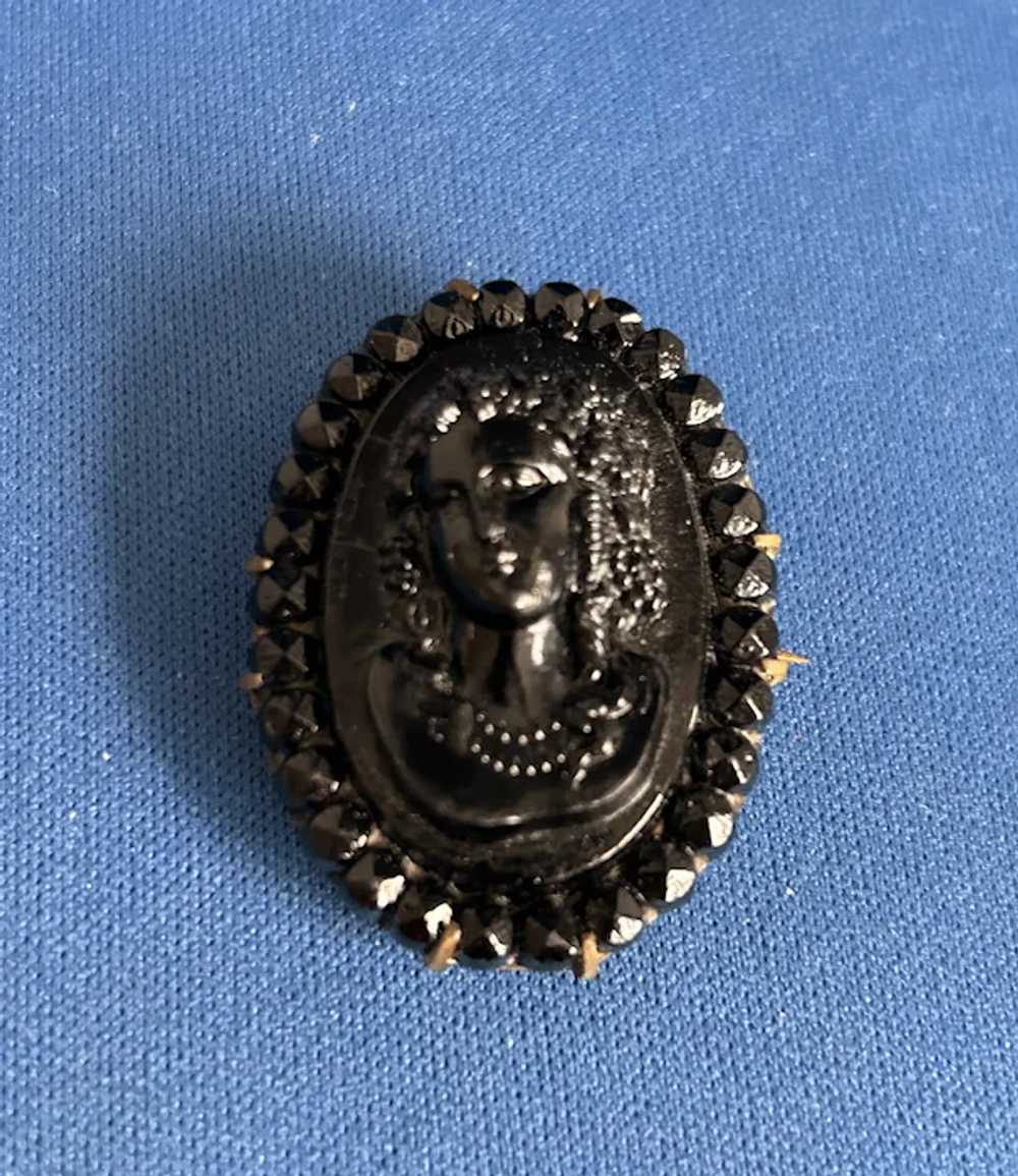 Victorian Black Glass Cameo Mourning Pin - image 3