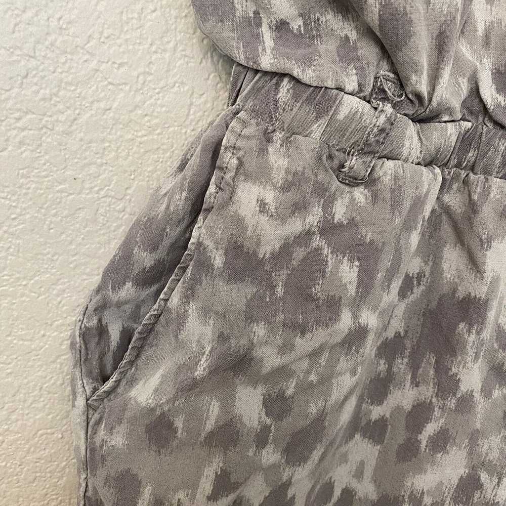 Anthro Sz XS Cloth and Stone Gray Camo Jumpsuit S… - image 5