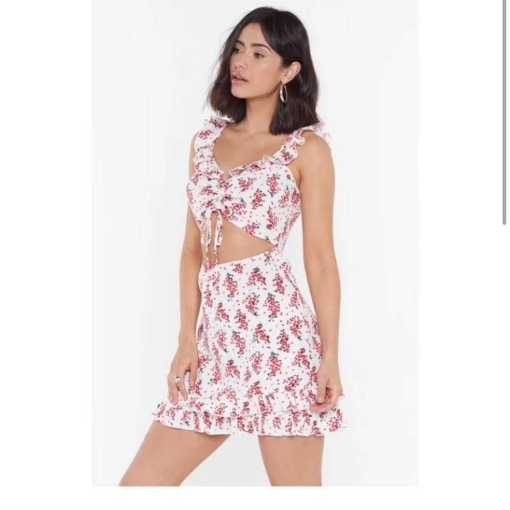 NASTY GAL FLORAL CUT OUT DRESS LARGE - image 3