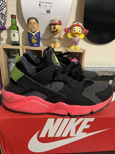 Nike Air Huarache Hyperpunch 8.5 ***damaged heel t