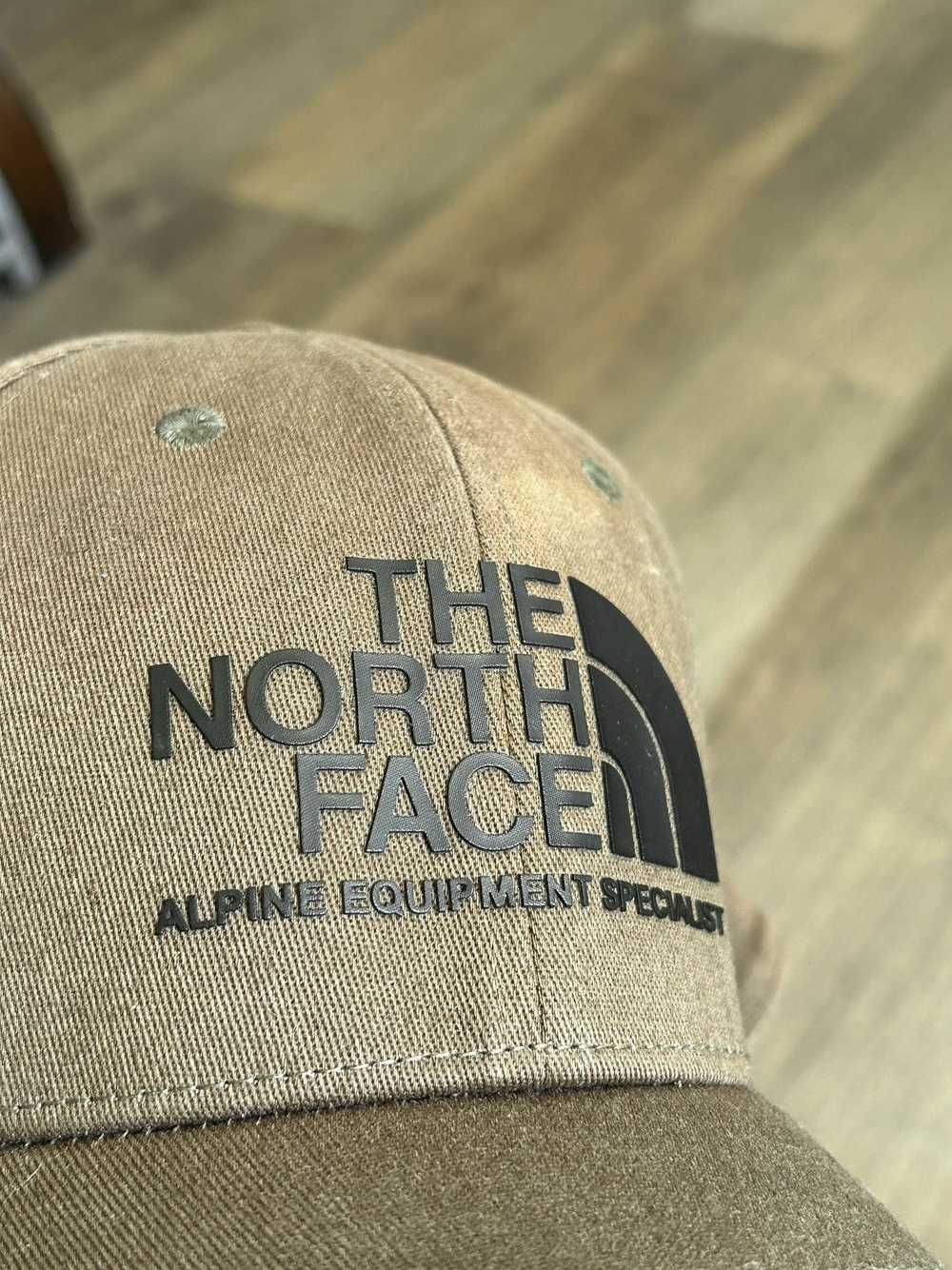 The North Face × Vintage 00’s The North Face Fade… - image 2