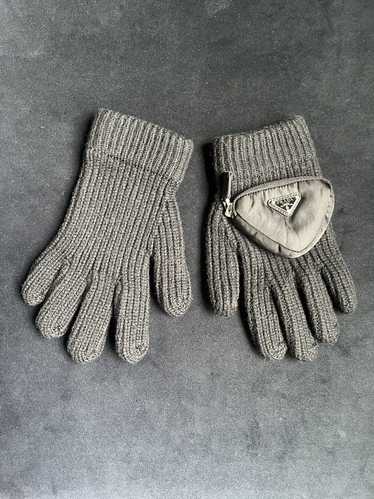 Prada Prada Logo Pocket Knitted Gloves