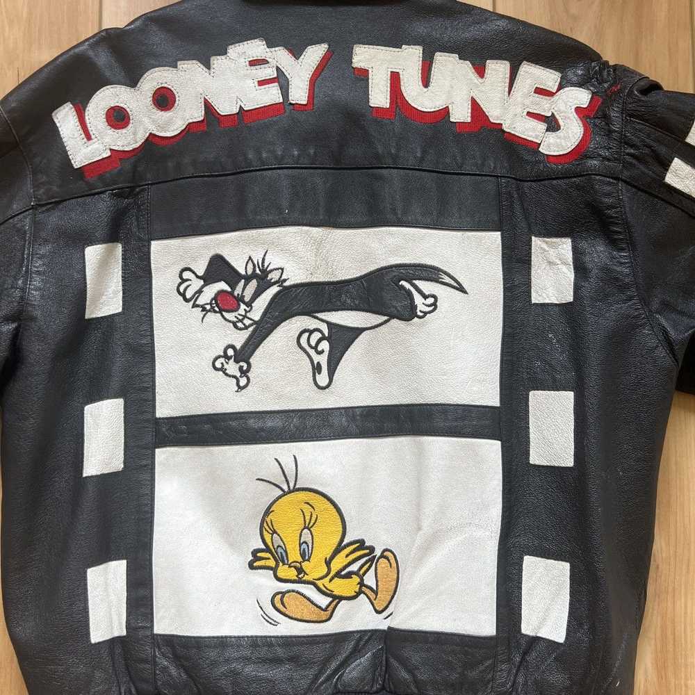 Vintage Vintage Looney Tunes Leather Jacket 90s - image 3