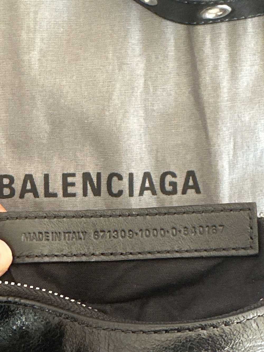 Balenciaga Womens LE Cagole XS shoulder bag with … - image 5