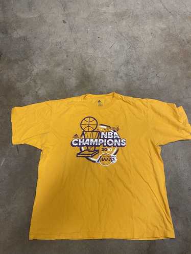 Los Angeles Lakers Champions Majestic T-Shirt offers - Back to Back - Championships 2010 - Yellow NBA Basketball Tee - Size Large -FREE Shipping