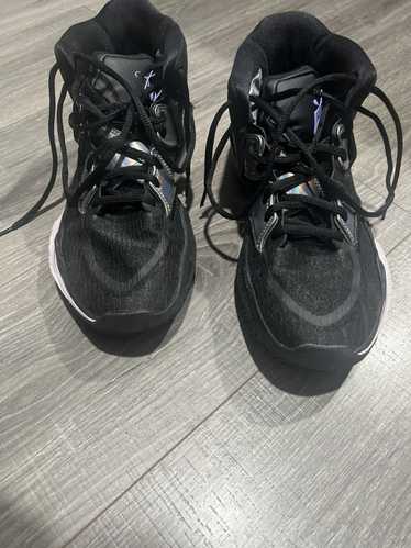 Nike Nike kyrie infinity black metallic