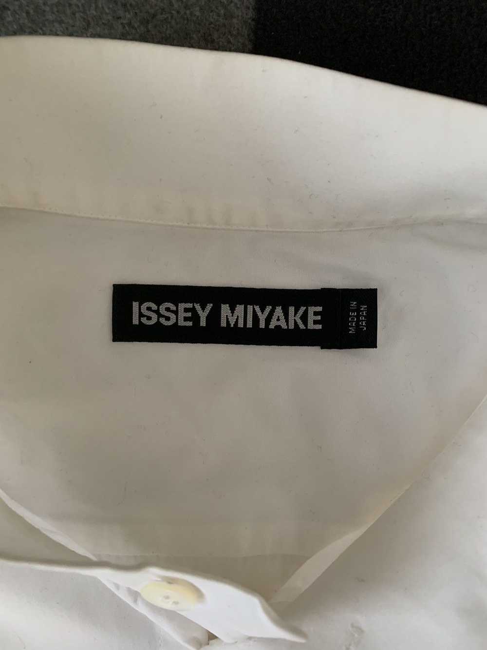 Issey Miyake Round collar neck - image 5