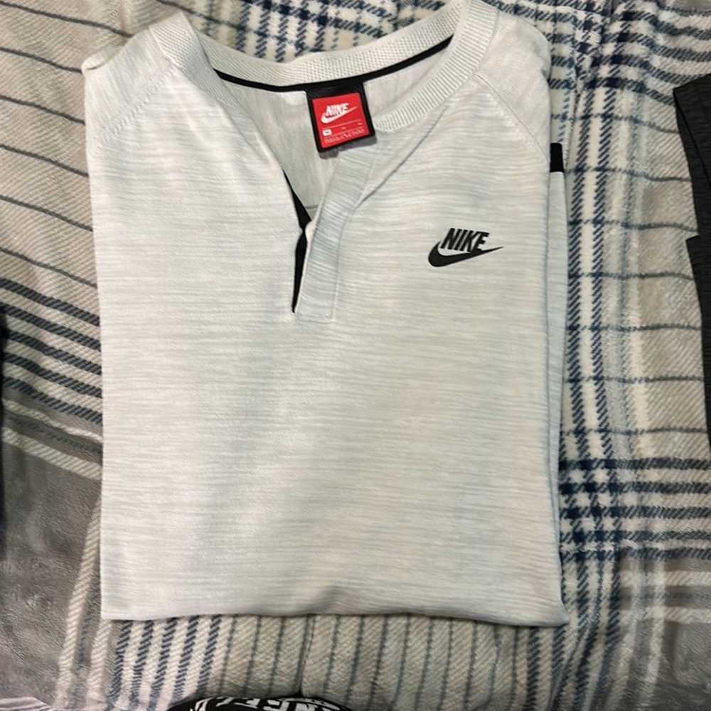 Nike tees/tank LOT - image 3