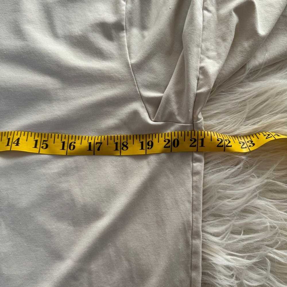 Men’s Lululemon long Sleeve Beige Shirt Size Medi… - image 7