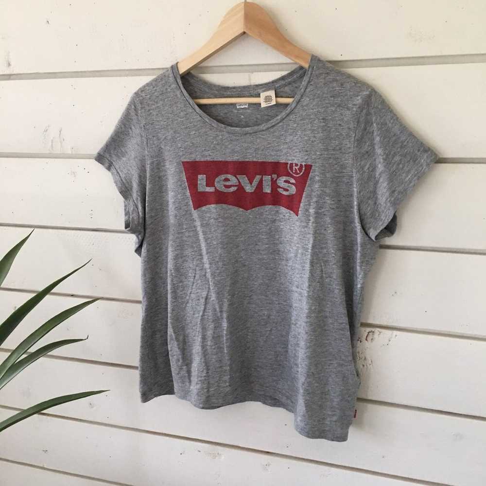 Levi’s-Classic Grey Brand Logo T-Shirt - image 3