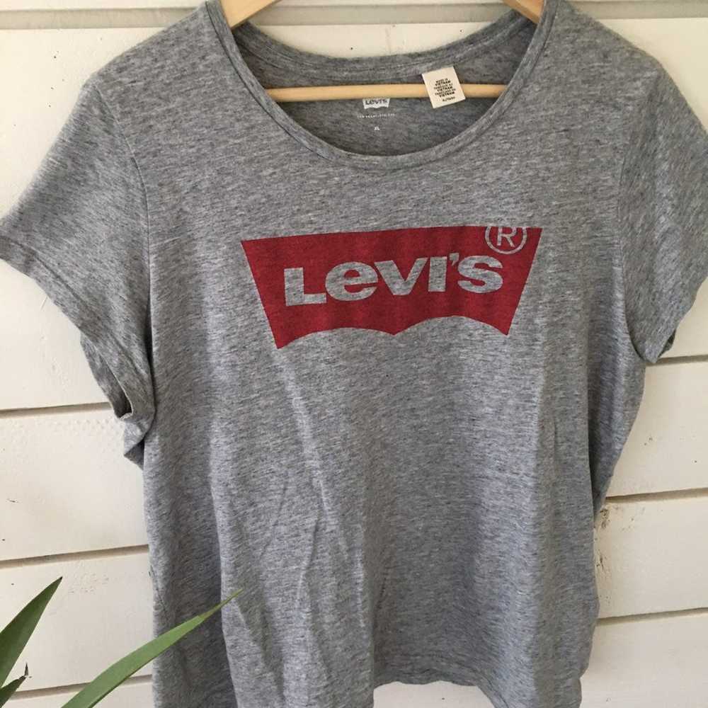 Levi’s-Classic Grey Brand Logo T-Shirt - image 5
