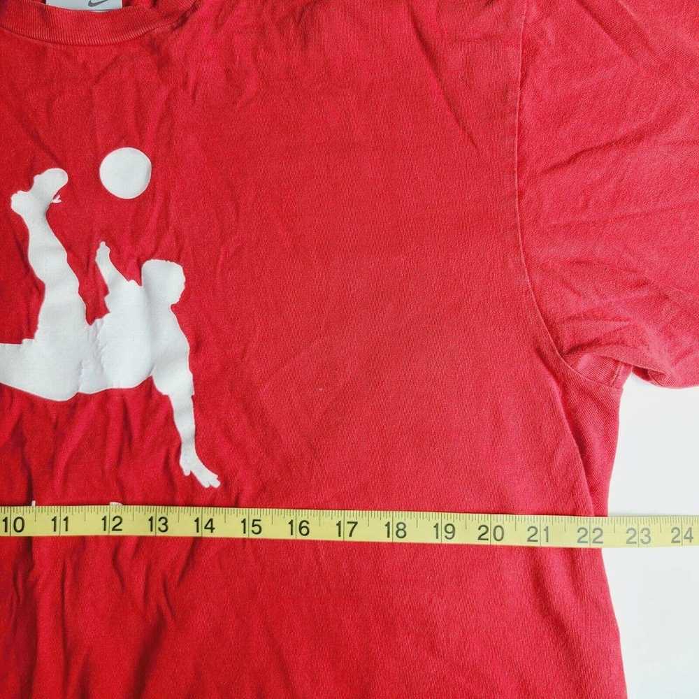 Vintage Nike Air Y2K Red Futbol Soccer T-Shirt Me… - image 5