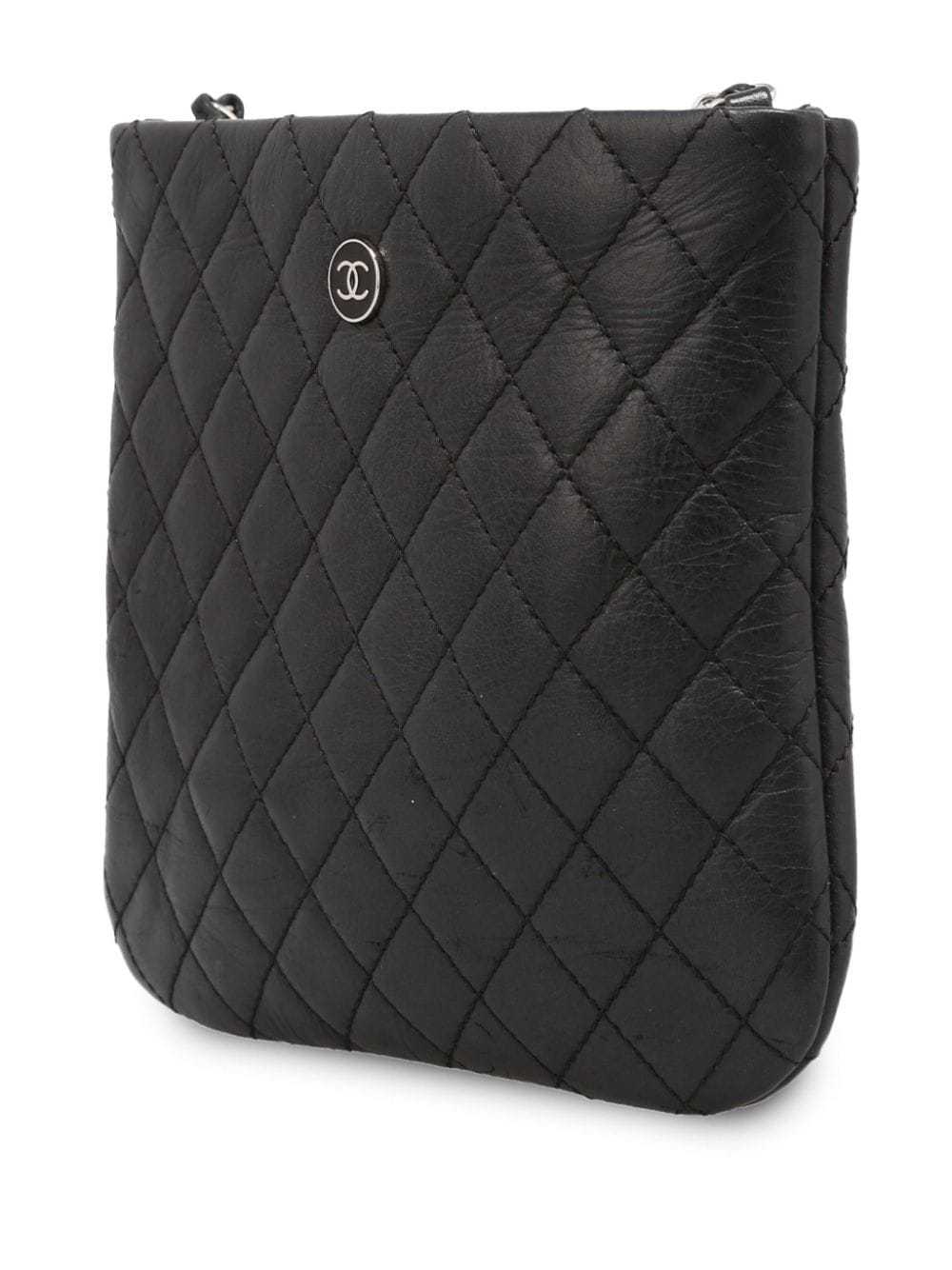 CHANEL Pre-Owned 2017 diamond-quilted crossbody b… - image 3