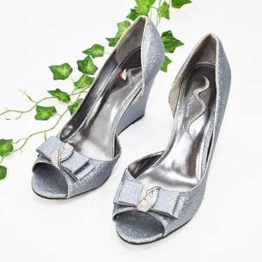 Vintage Nina silver bow glitter wedge heels