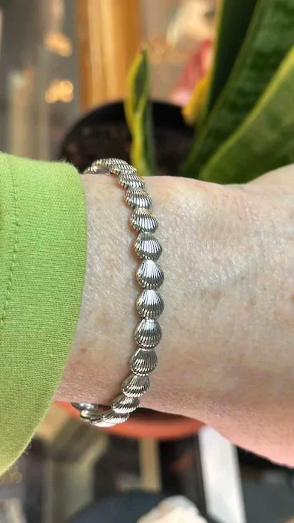 Sterling ‘shell’ cuff bracelet - image 3